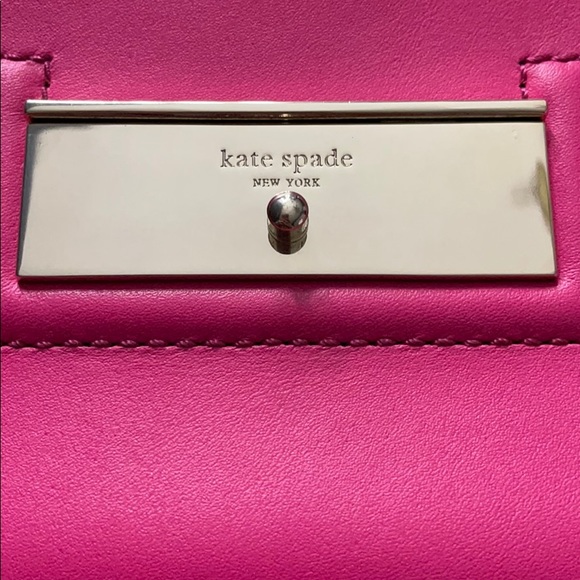 kate spade Handbags - Handbag/crossbody 😁